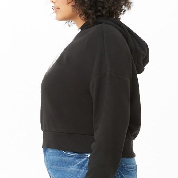 *Clearance* NWT Forever 21 Black Cropped Pullover Hoodie 0X 1X - Picture 2 of 3